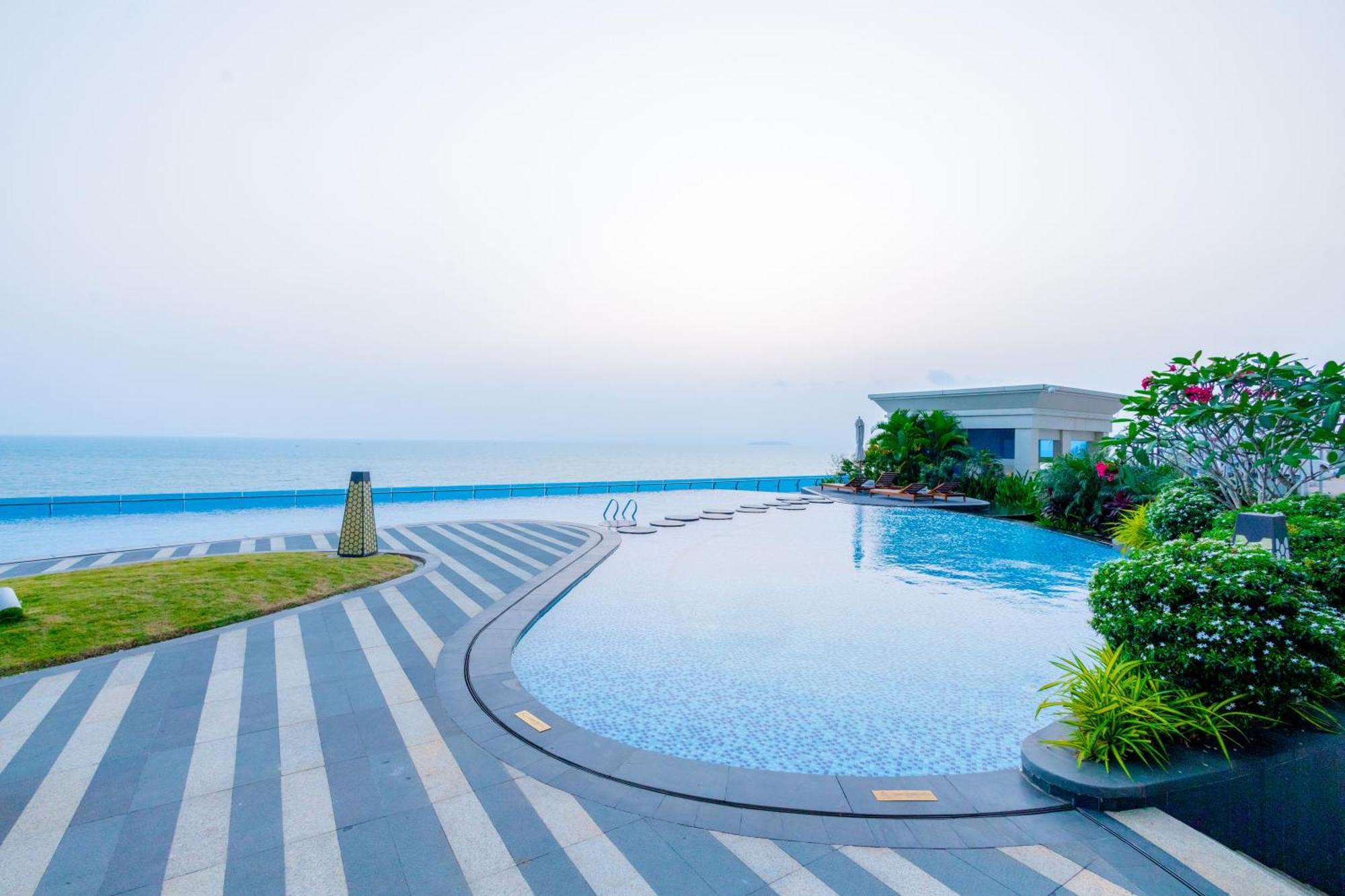Howard Johnson Plaza By Wyndham Blue Bay Sihanoukville Luaran gambar